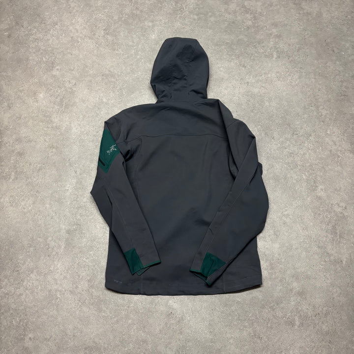 Vintage Arc'teryx Grey Soft Shell Hooded Jacket (M)