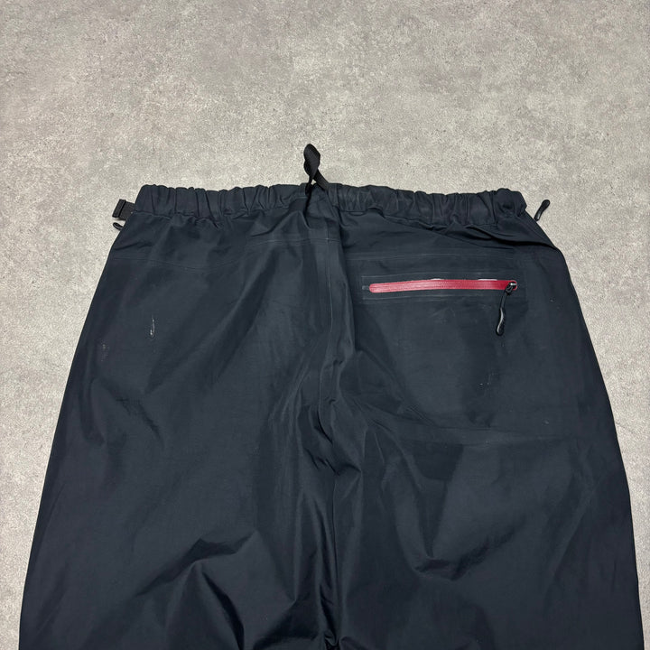 Palace Gore Tex 3L Black Trousers (XL)