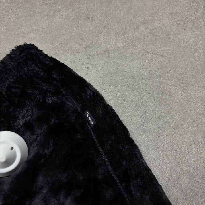 Supreme Fuzzy Pile Black Shorts (M)
