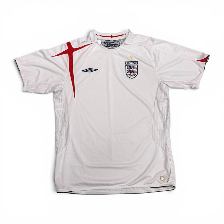 2005 Vintage England Umbro White Football Shirt (L)