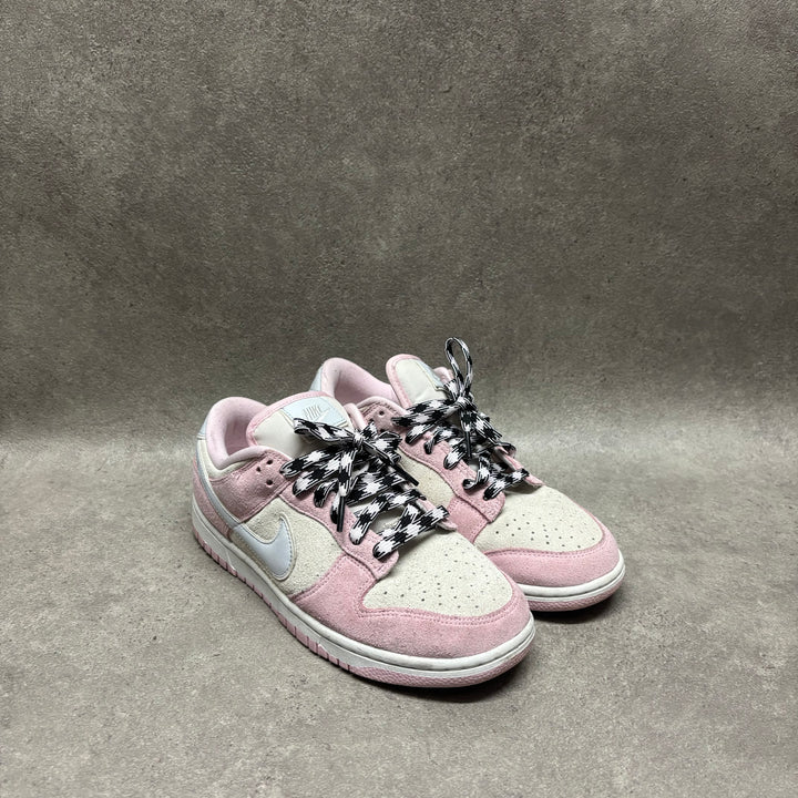 Nike W Dunk Low Pink Foam Trainers (UK7.5)