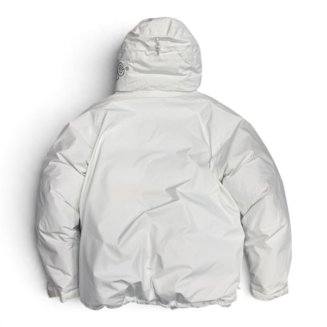 Supreme Gore - Tex 700 Fill Down Puffer Jacket White (M)