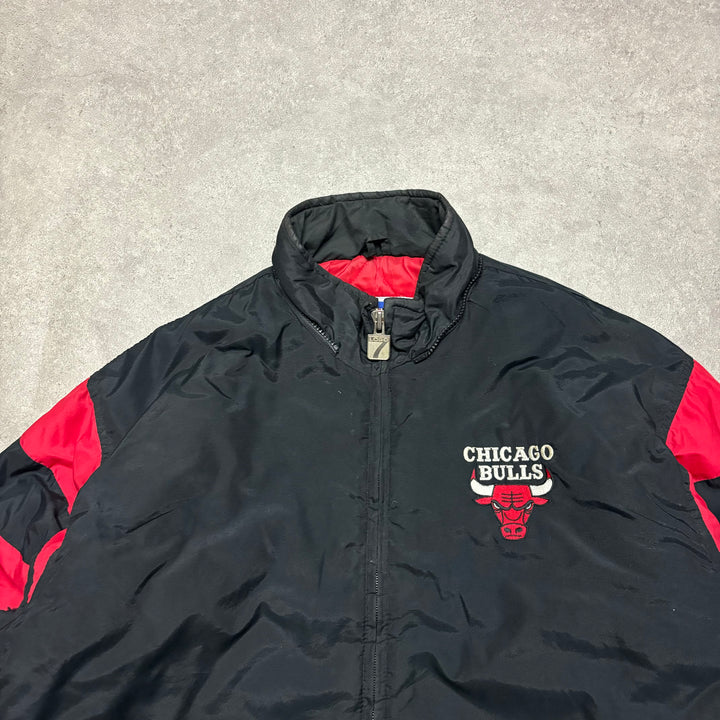 90's Vintage Logo 7 NBA Chicago Bulls Black Puffer Jacket (L)