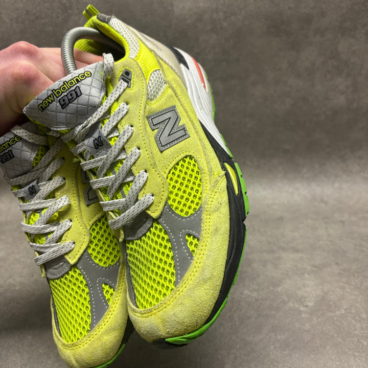 New Balance x Aries 991 Neon Yellow Made In England Trainers (UK8.5)