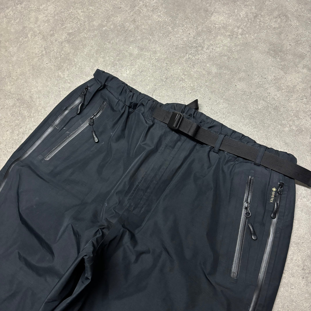 Palace Gore Tex 3L Black Trousers (XL)