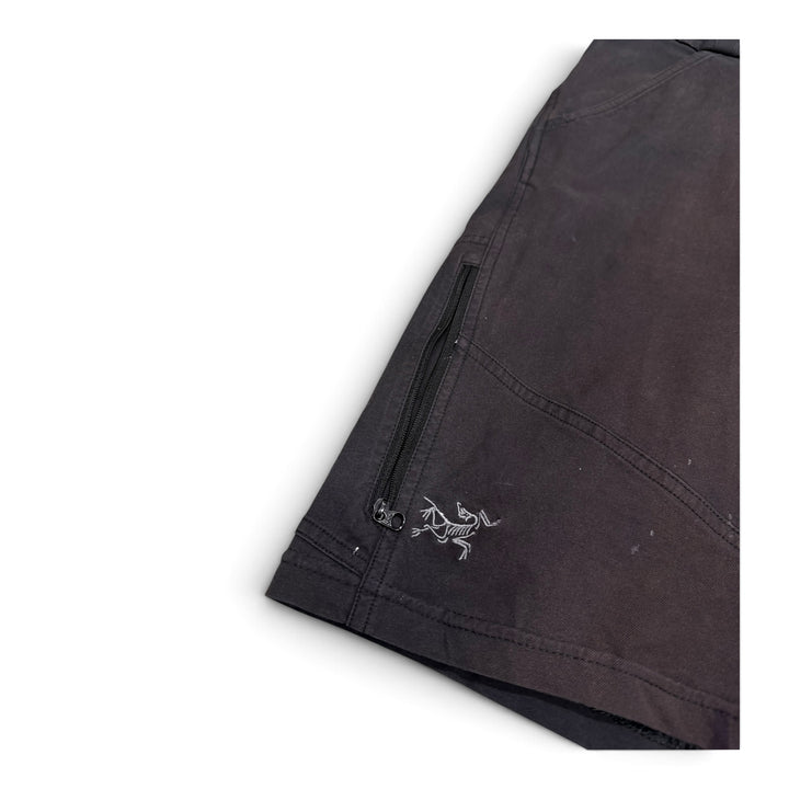 Arc'teryx Black Gamma Shorts (38)