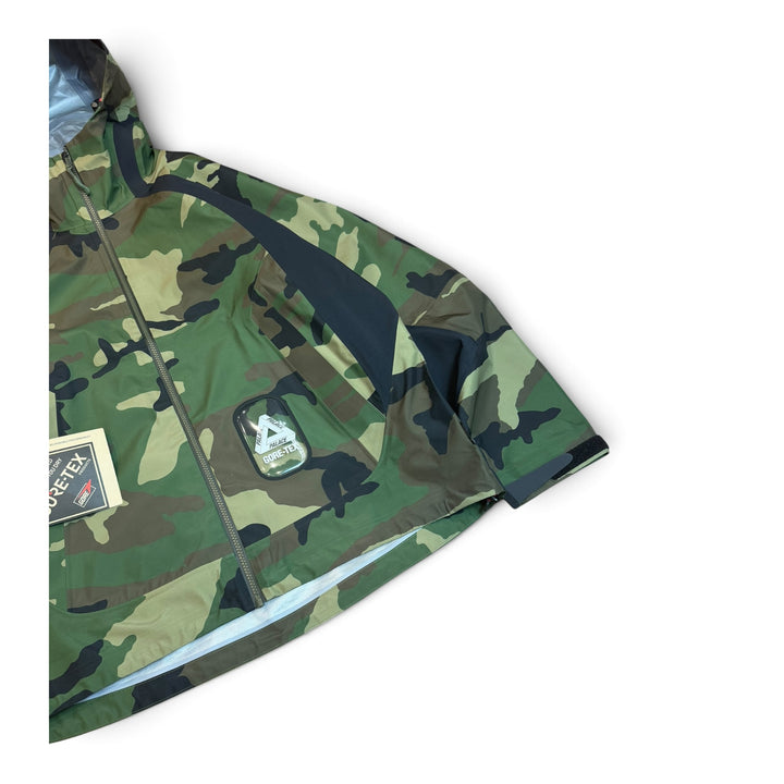 BNWT Palace Camo Green Gore-Tex 3L Tek Jacket (L)