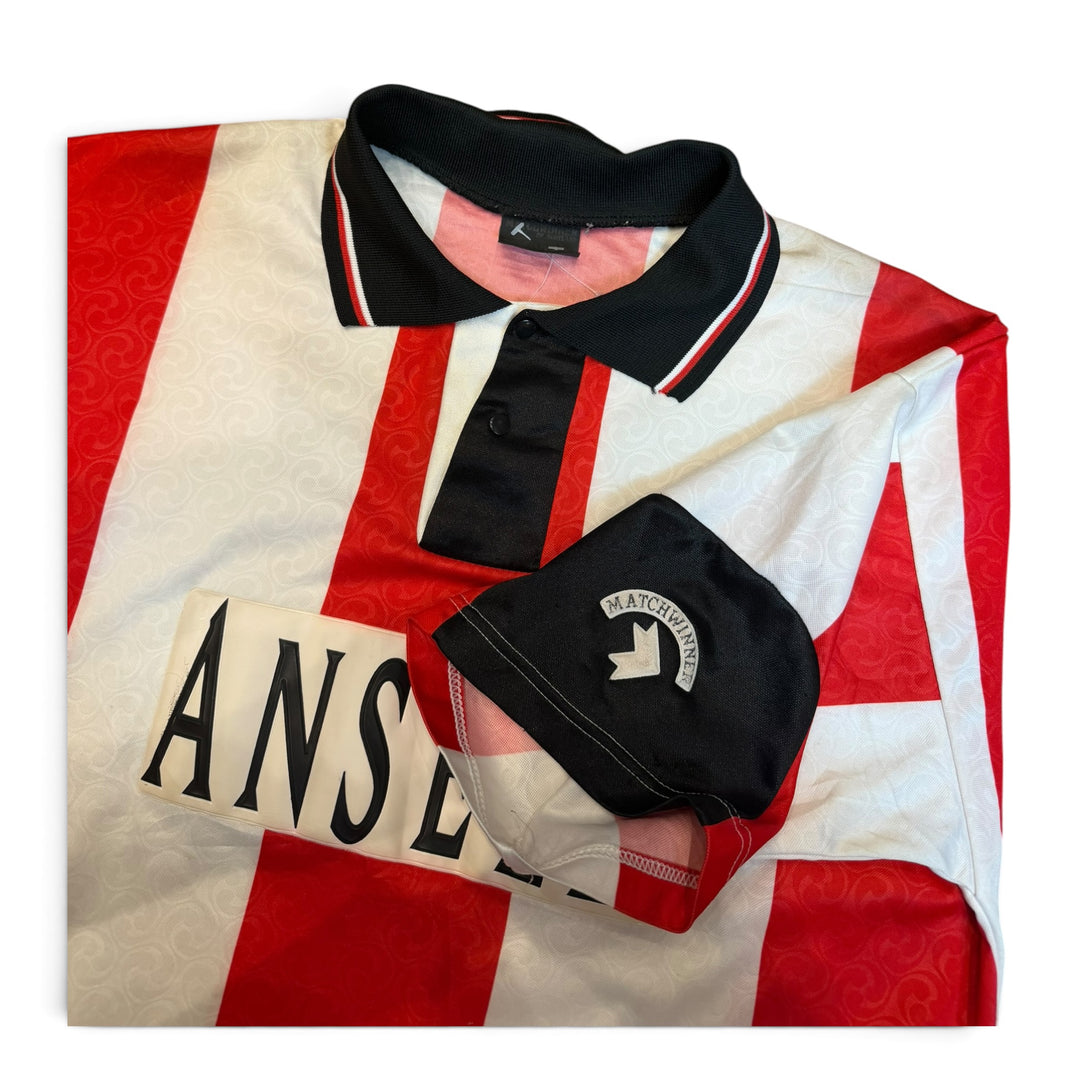 Vintage Stoke City Red & White Stripy Home Football Top (M)