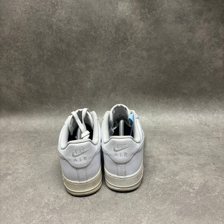 Used Nike Air Force 1 White Trainers (UK9.5)