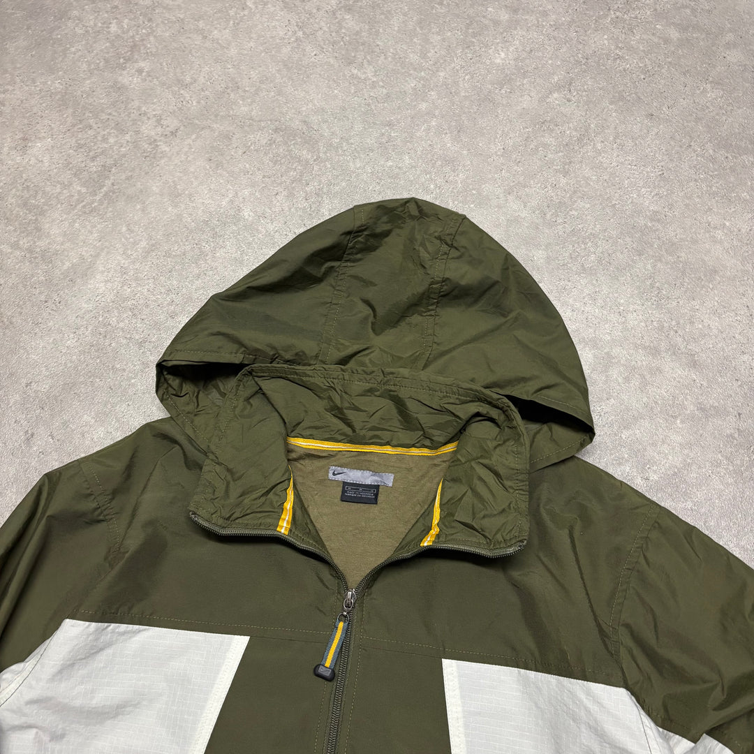 00's Vintage Nike Green & Cream Technical Jacket (M)