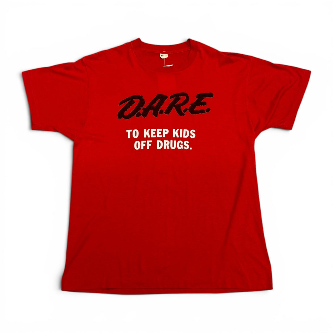90's Vintage D.A.R.E. Red Graphic T-Shirt (L)