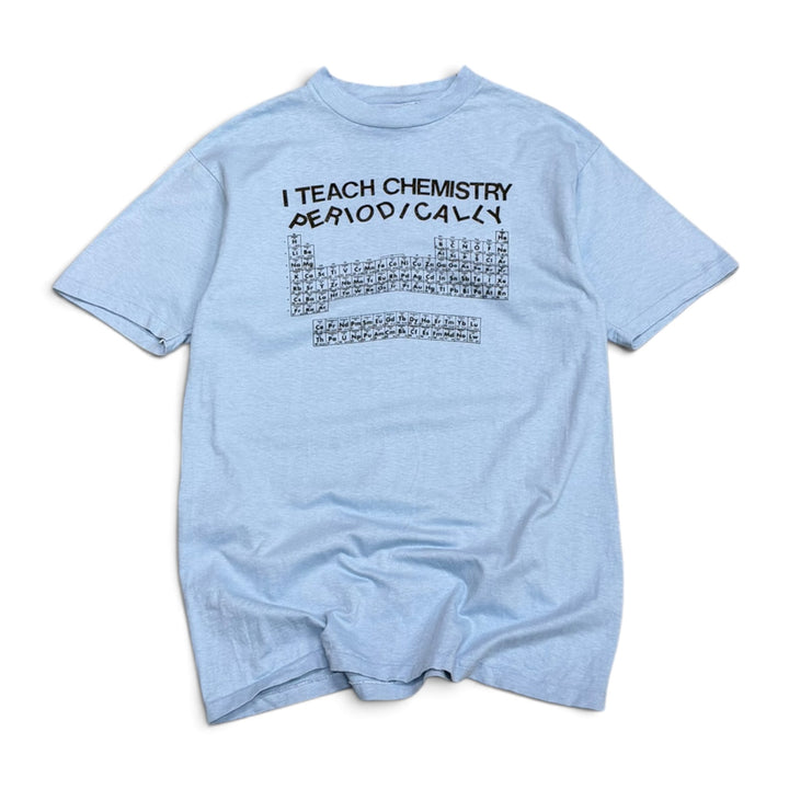 Vintage ‘I Teach Chemistry Periodically’ T-Shirt blue (L)