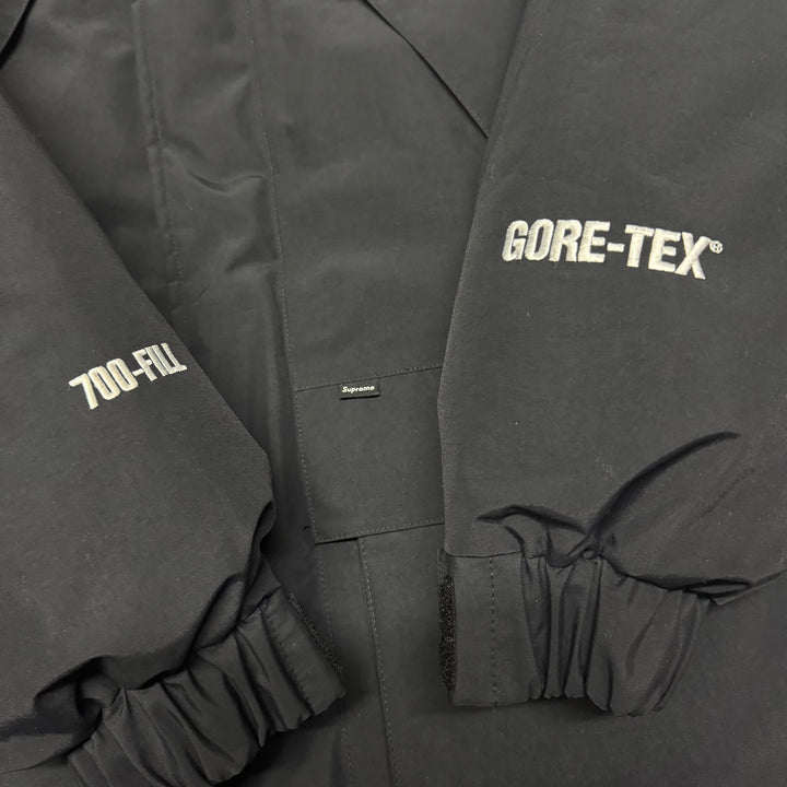 Supreme Goretex 700-Fill Down Parka Puffer Jacket