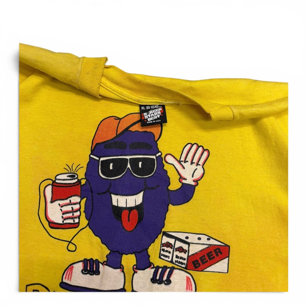 90's Vintage Raisin Hell Yellow Graphic T-Shirt (XL)
