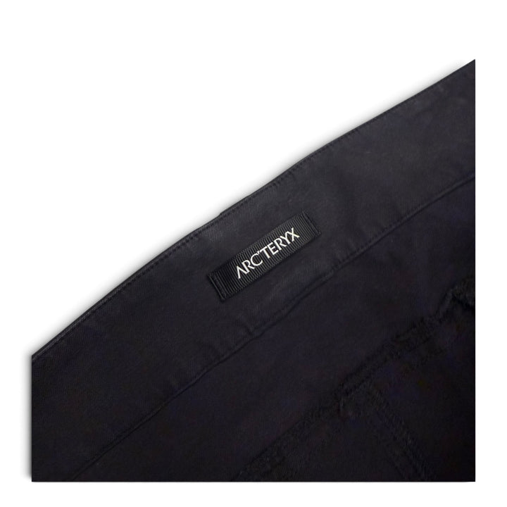 Arc'teryx Black Gamma Shorts (38)