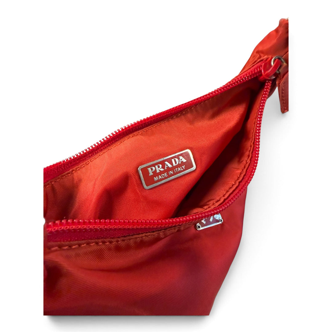 Prada Re Edition 2005 Handbag Red And Beige