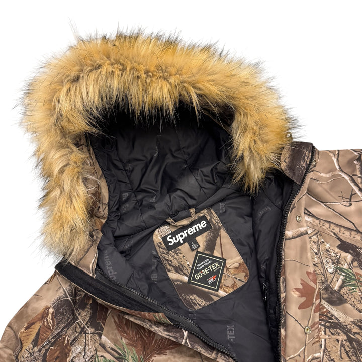 Supreme 2-in-1 Gore-Tex Parka + Reversible 700-Fill Liner Jacket Realtree AP Camo (L)