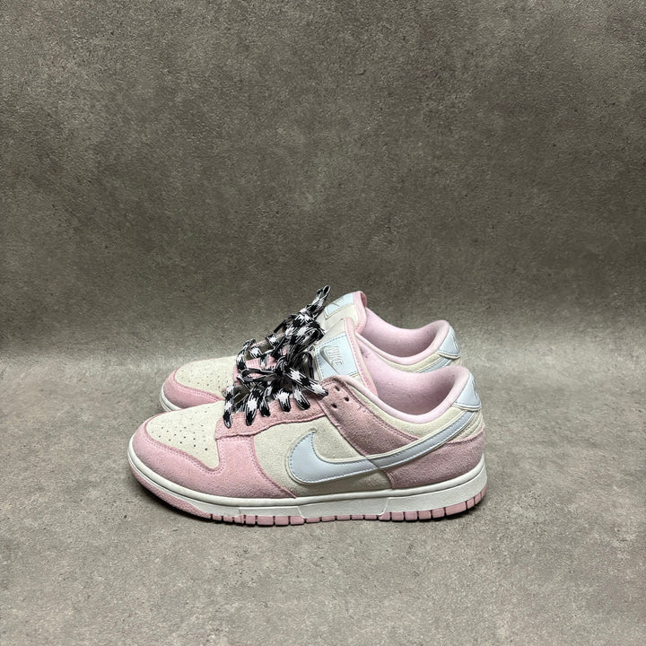 Nike W Dunk Low Pink Foam Trainers (UK7.5)