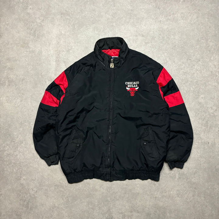 90's Vintage Logo 7 NBA Chicago Bulls Black Puffer Jacket (L)