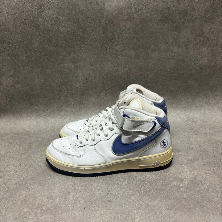 Vintage Nike Air Force 1 White & Blue Mid Top Trainers (UK9)