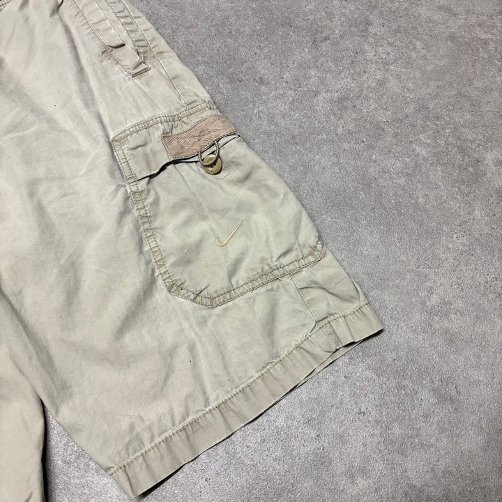 Vintage Nike Cargo Shorts (L)