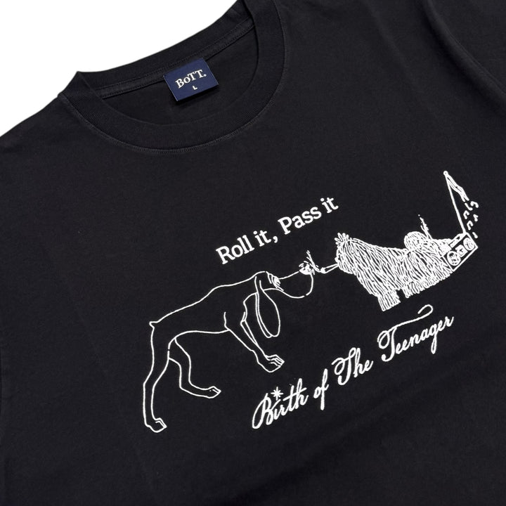 Bott Roll It, Pass It Black Graphic T-Shirt (L)