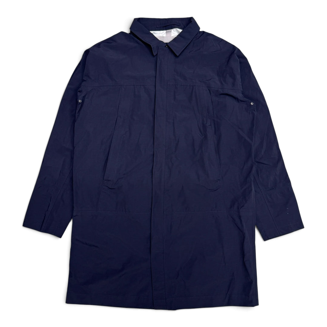 Palace Racking Waterprrof Mac Jacket Navy (L)