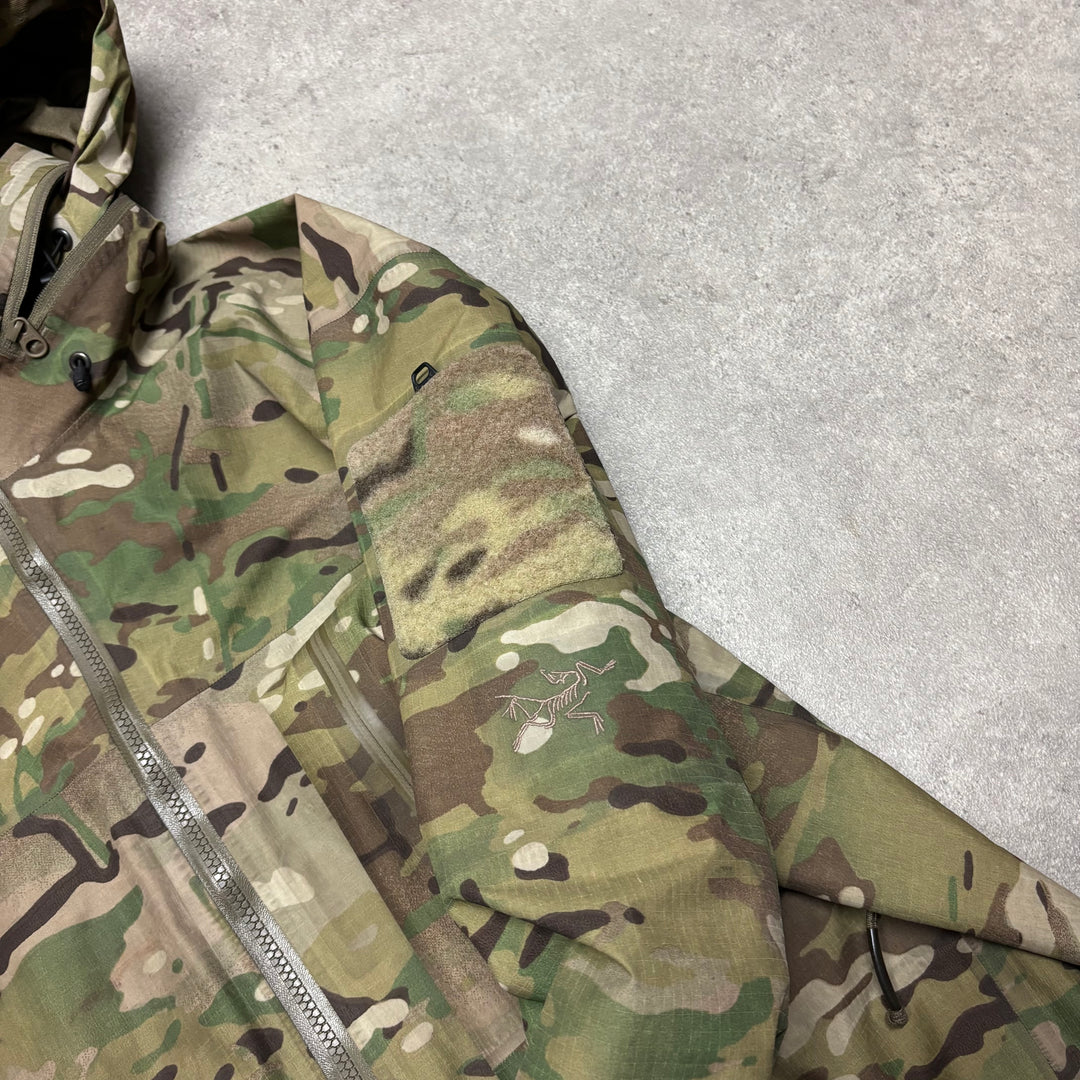 Arc'teryx Alpha Gen 2 L.E.A.F. Military Edition DPM Camo Jacket (L)