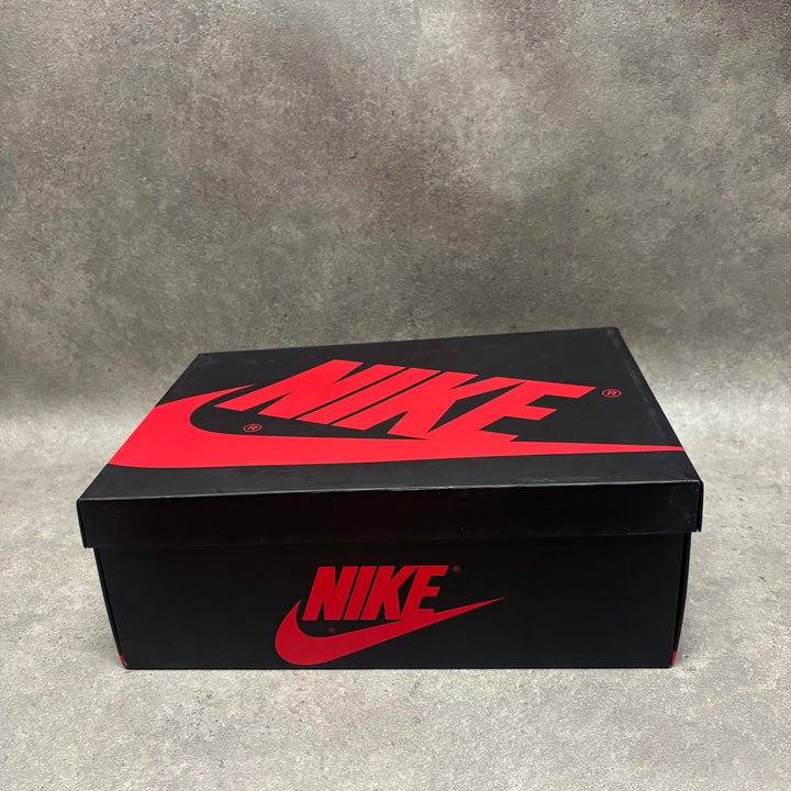 Nike Air Jordan 1 High OG Defiant Trainers (UK8.5)