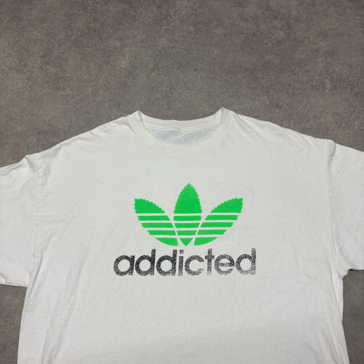 Vintage 'Addicted' White Graphic T-Shirt (XXL)