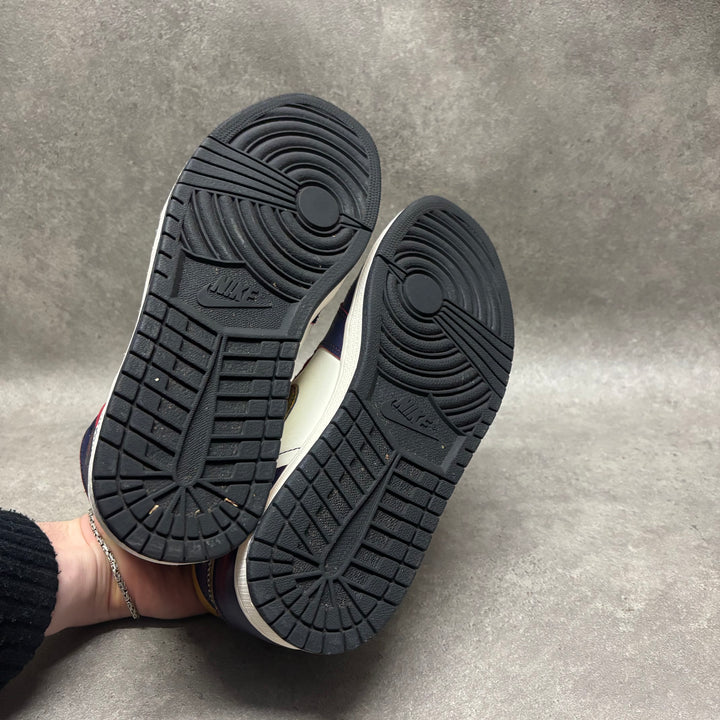 Nike Air Jordan 1 High OG Defiant Trainers (UK8.5)