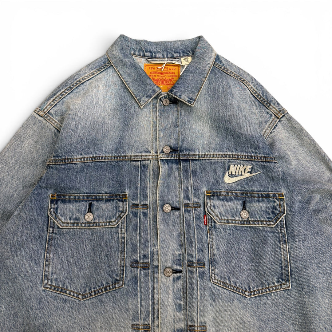 Levi's X Nike Trucker Jacket Blue (XL)