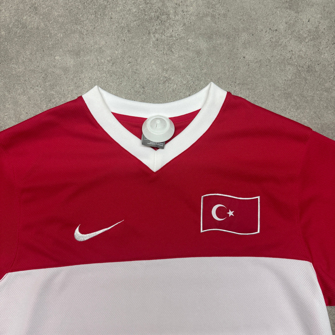 Turkey 2008-10 Football Shirt Size M Red