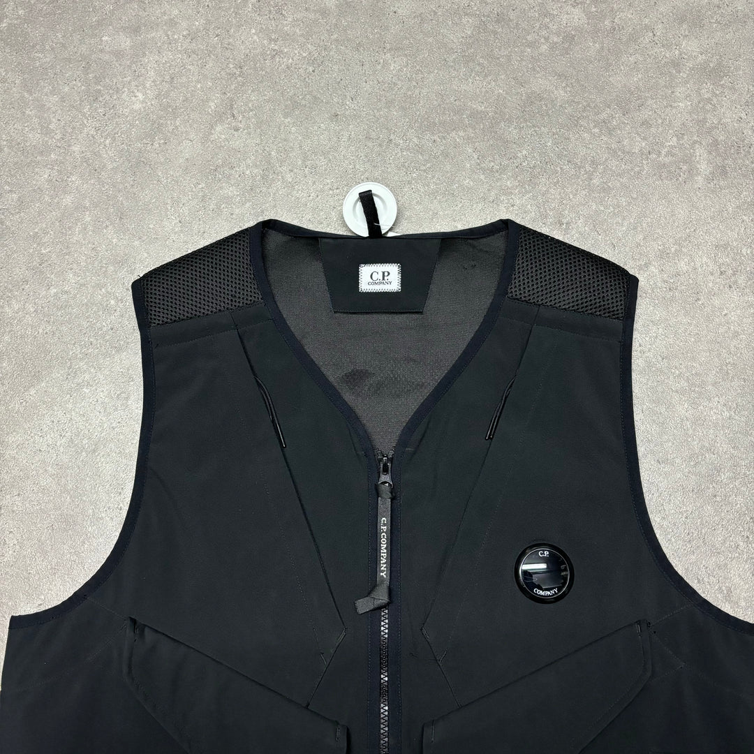 CP Company Black Goggle Vest (M)