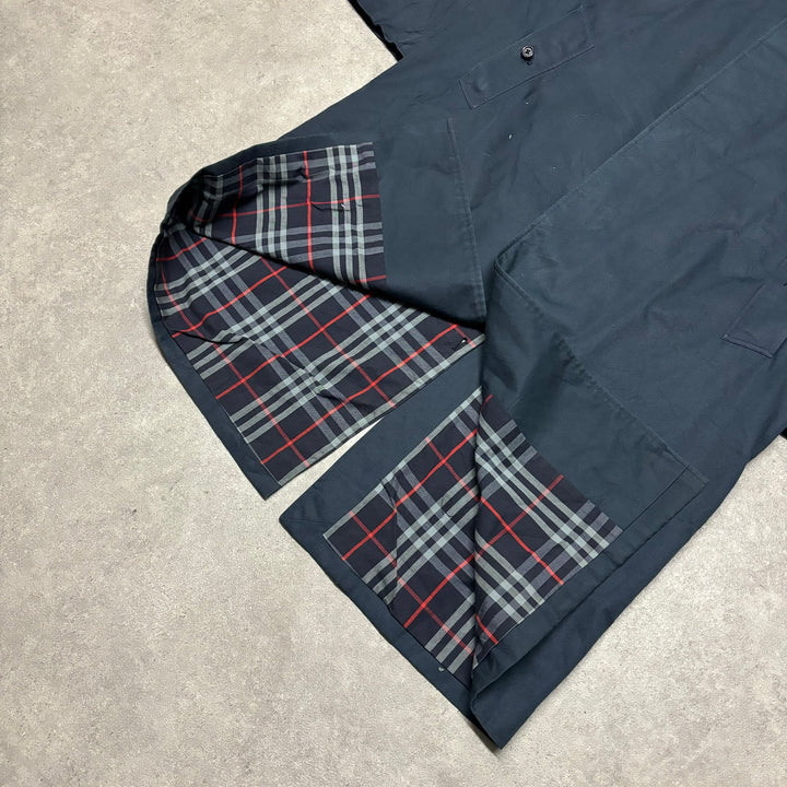 Vintage Burberry Navy Trench Coat (L)