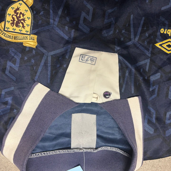 91-92 Vintage Umbro Scotland Navy Home Football Top (M)