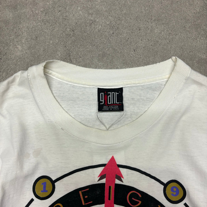 90's Vintage White 'Foreign World Tour' Graphic T-Shirt (M)