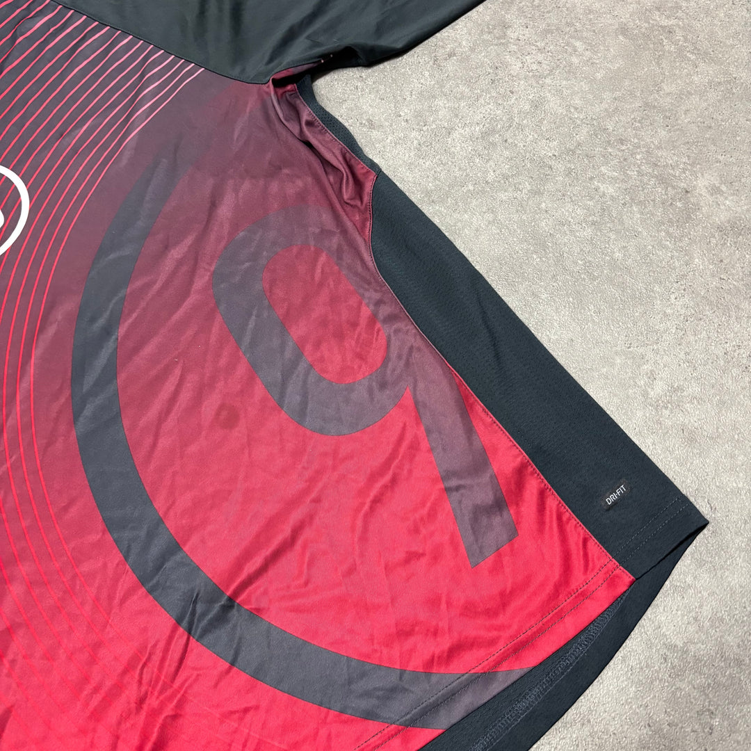 Vintage T90 Red Football Training Shirt (L)